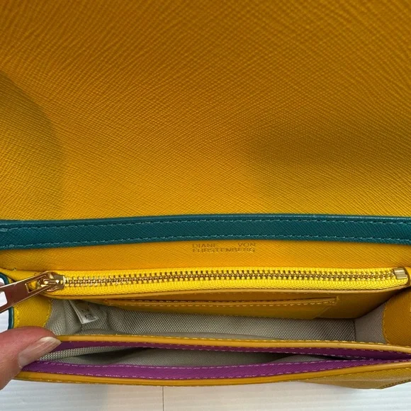 DVF Diane Von Furstenberg   Leather Shoulder Crossbody Bag Clutch Chain Strap - Picture 12 of 16